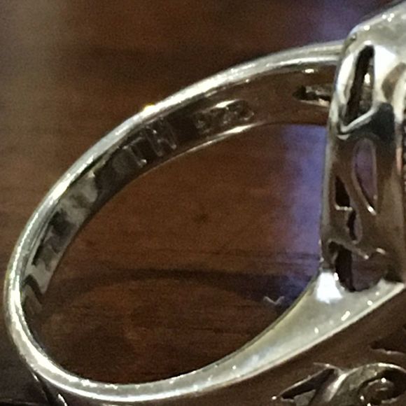 Vintage Marquise Cut Black Onyx Cabochon Sterling Silver & Marcasite Ring Sz 9.5 - Picture 8 of 13